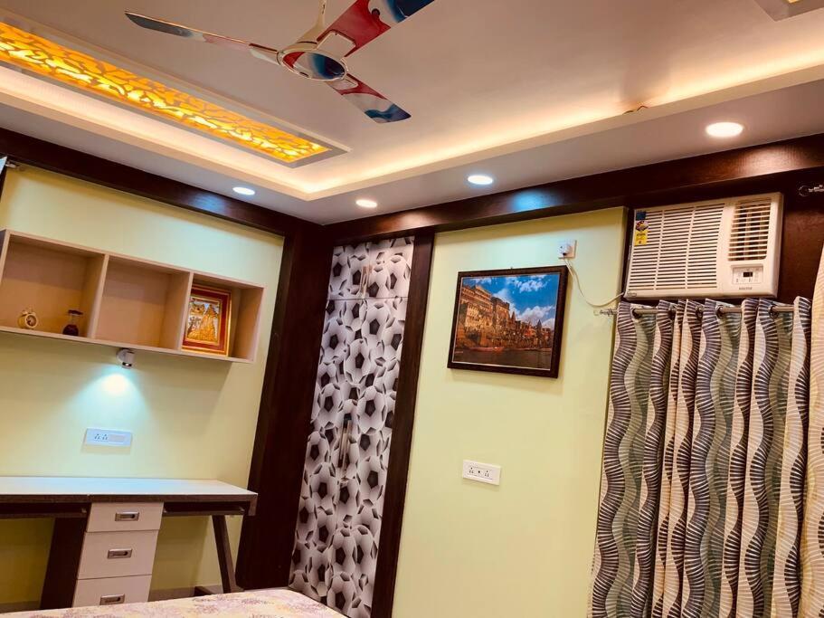 Sai Inn, 2 Bhk Luxury Flat At Mahmoorganj, Apartment