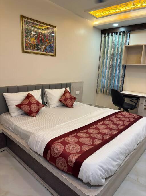 Sai Inn, 2 Bhk Luxury Flat At Mahmoorganj, *